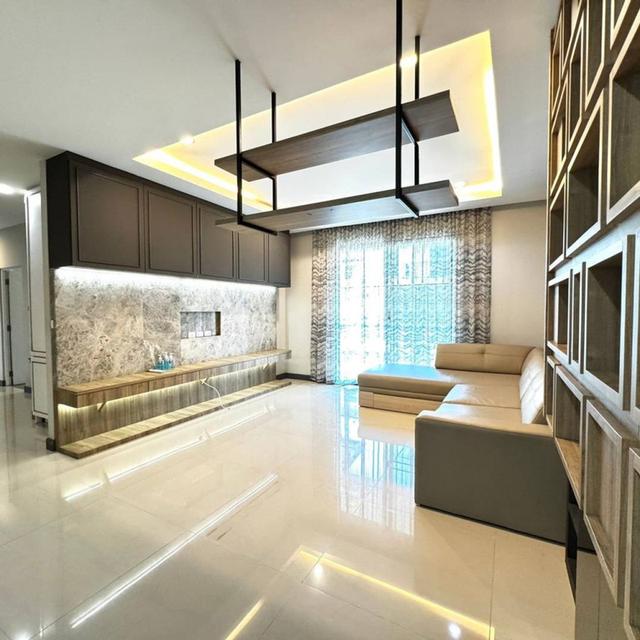 ให้เช่าบ้านหรู หลังมุม โครงการ เศรษฐสิริ แจ้งวัฒนะ  ประชาชื่น 2 5