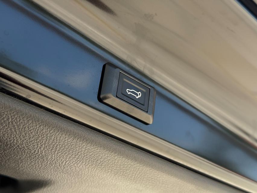 Toyota Majesty 2.8 grande top 2024 สีดำ  ออโต้ ใหม่ที่สุดในตลาด รูปที่ 4