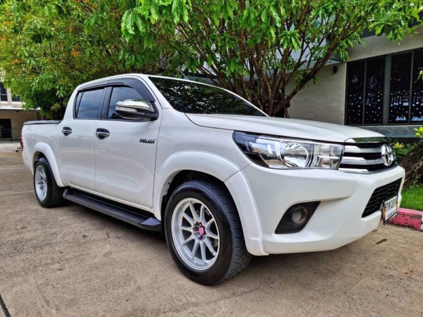 TOYOTA HILUX REVO 2.4 E DOUBLE CAB ปี2017 โฉม DOUBLE CAB 4