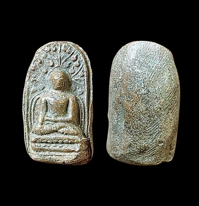 พระคงลำพูน กรุเก่า วัดพระคงฤๅษี สีพิกุล 5