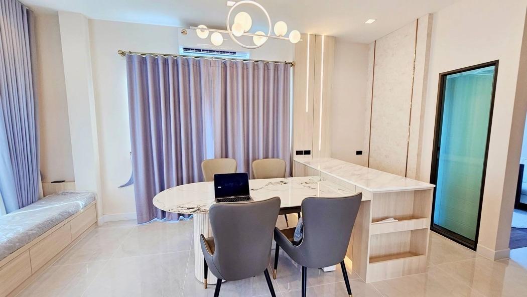 Fully Furnished 4BR Home @Bangkok Boulevard Bangna KM.5 – Prime Location Near Int’l Schools, Clubhouse Access, Ideal for 4