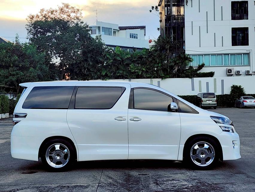 Toyota Vellfire 2.4SG ปี14