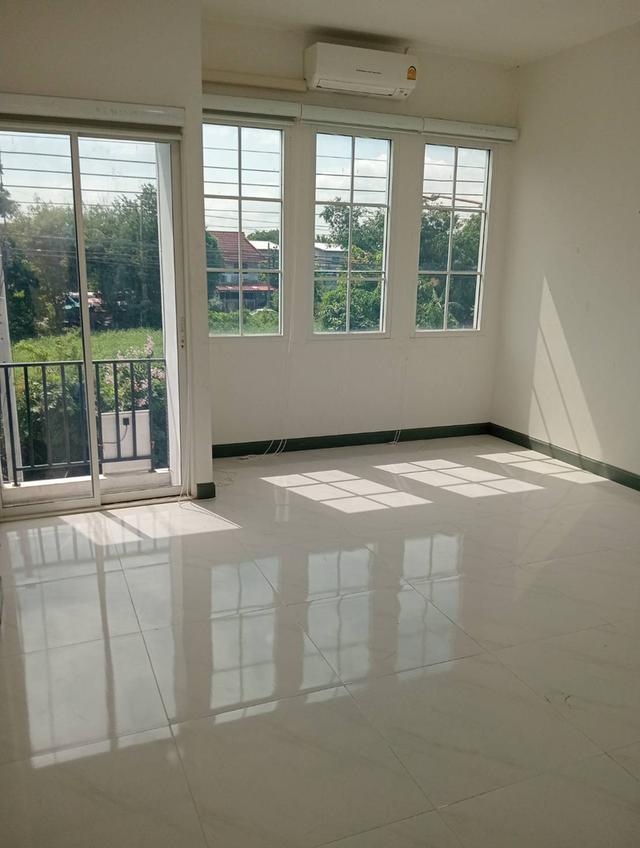 ขายบ้านทาวน์โฮม 2 ชั้นรังสิตนครนายก 60 9