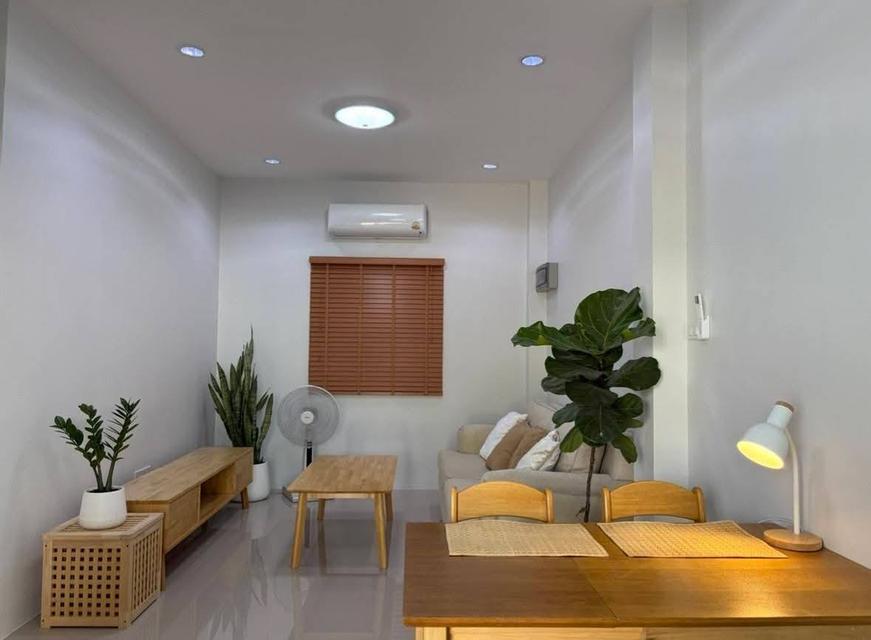 🏠💼 ชีวิตง่ายขึ้น เมื่อบ้านอยู่ใกล้ทุกอย่าง ให้เช่าบ้านแฝด 2 ชั้น ทำเลชานเมือง 9