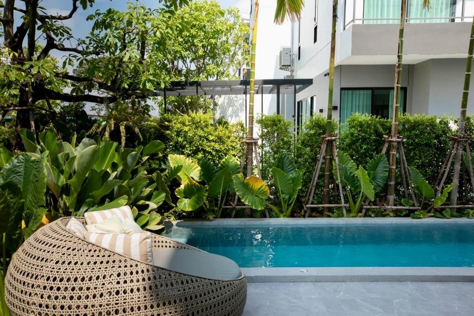 ให้เช่า Pool Villa บ้านเดี่ยว 3 ชั้น พร้อมสระว่ายน้ำ ใกล้สนามบินสุวรรณภูมิ แต่งสวย พร้อมเข้าอยู่ 3