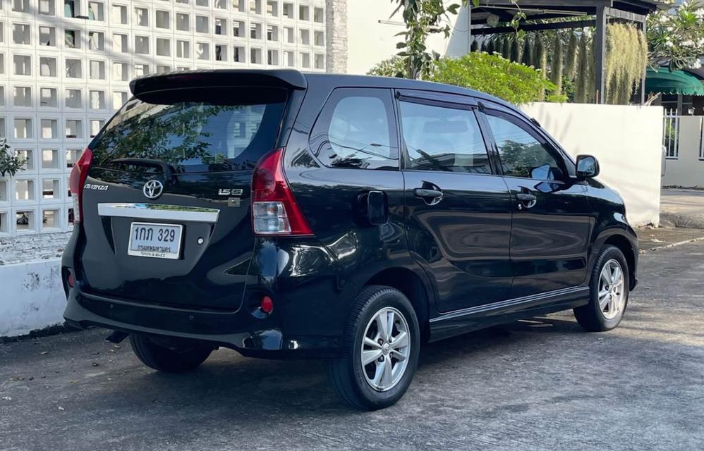 ขายด่วน Toyota Avanza 4