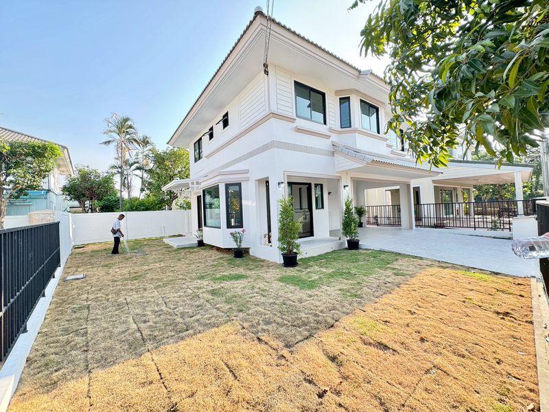 หมู่บ้านพฤกษ์ลดา คลองถนน วงแหวน–รัตนาธิเบศร์ บ้านเดี่ยว 2 ชั้น  ถนนเมน ตกแต่งใหม่พร้อมอยู่ โครงการ (Land & Houses) 4