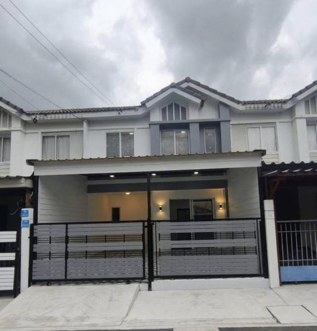 ทาวน์เฮ้าส์ 2 ชั้น หมู่บ้านพฤกษา70 รีโนเวทใหม่พร้อมอยู่ ขายถูกสุดในโครงการ 1