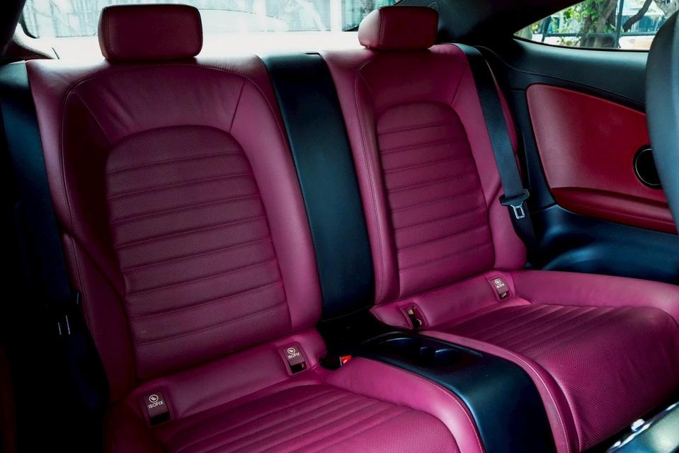 Mercedes-Benz C250 2.0 Coupe AMG Dynamic W205 AT 2017 รูปที่ 17