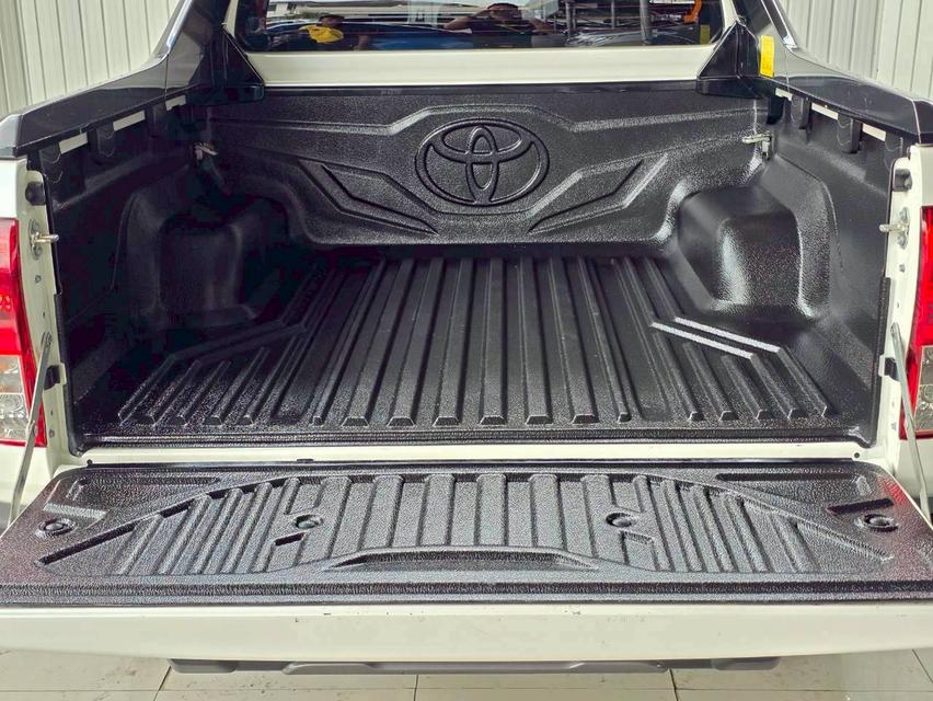 TOYOTA HILUX REVO 2.4 PRERUNNER DOUBLE CAB ปี 2019  15