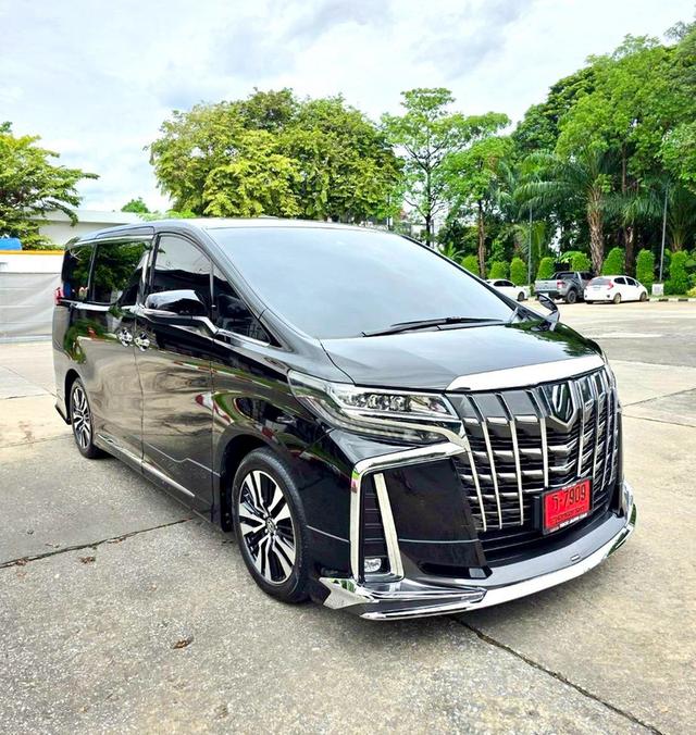 Toyota ALPHARD 2.5SC PACKAGE สีดำ ปี 2022 ไมล์ 70,000 กม.  3