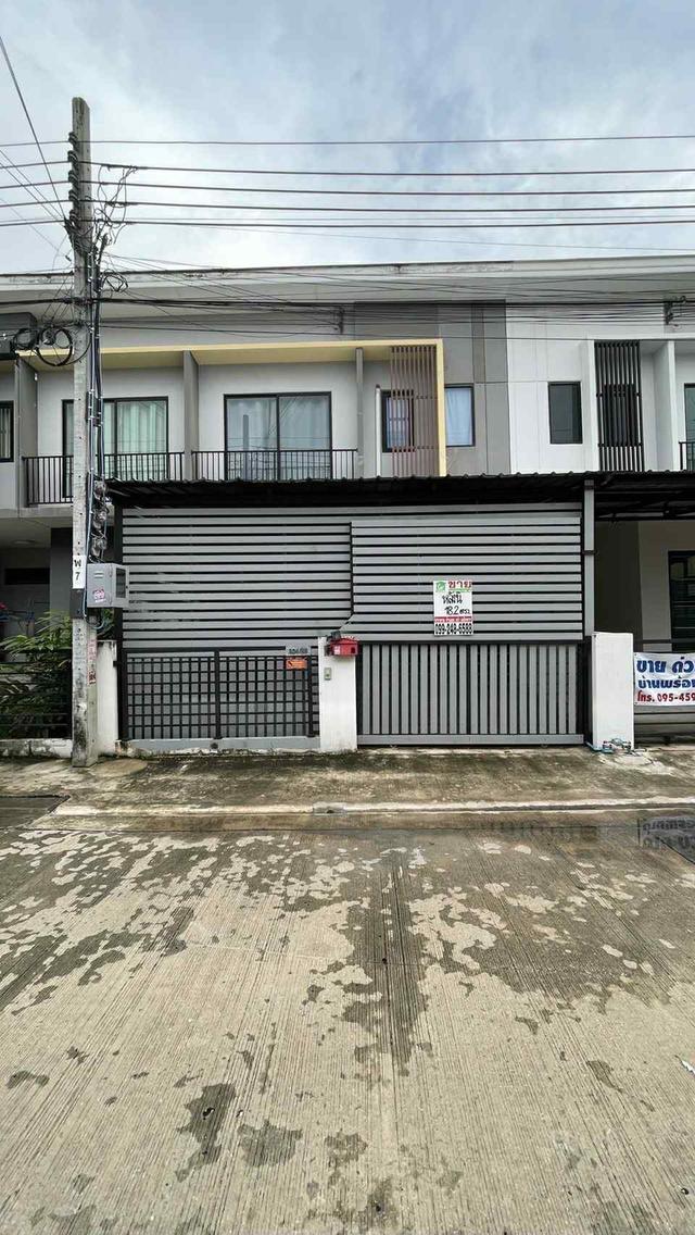ทาวน์เฮ้าส์ หมู่บ้านเดอะคอนเนคสุวรรณภูมิ 2 ถนนกิ่งแก้ว สมุทรปราการ 1