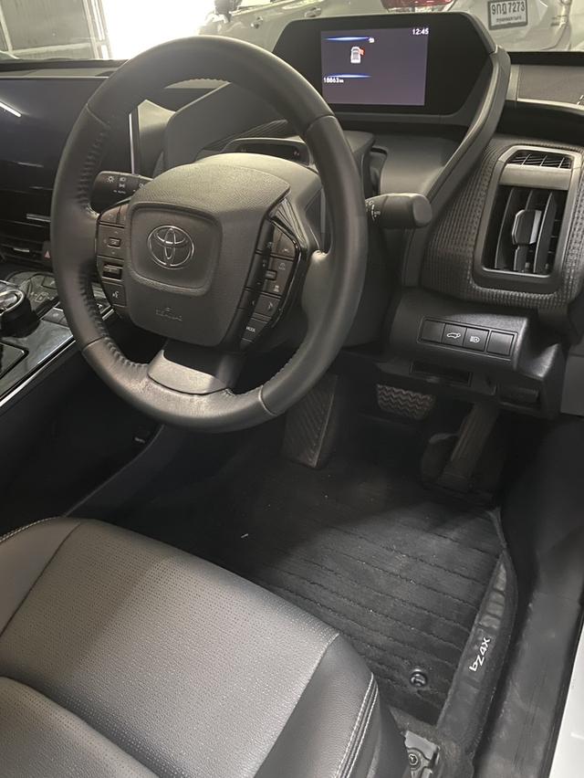 ไฟฟ้าสัญชาติญี่ปุ่น🇯🇵..ไม่ต้องวัดดวง..กะ อาผิง อาหวัง 🤗✅  TOYOTAbZ4x(AWD)⚡️ 18000km สภาพพลาสติกยังไม่แกะ รถศูนย์ประกันครบ 2023  1,080,000- 081 955 รูปที่ 3