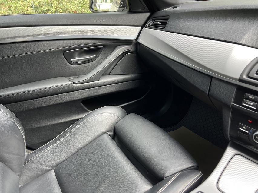BMW 528i M Sport LCI F10 15
