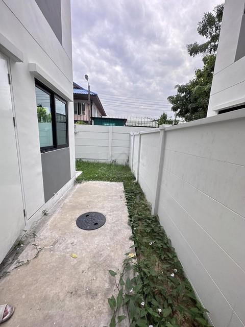 ให้เช่าทาว์นโฮม 3 ชั้น 29 ตรว. บ้านลุมพินี ทาวน์เพลส สุขุมวิท-ศรีนครินทร์ ใกล้ BTS สำโรง 4