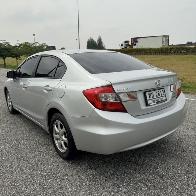 Honda Civic FB 1.8 E AUTO 2013 🔆สวย เดิม น็อตไม่ขยับ ไม่แก็ส 🔆เบาะหนัง พวงมาลัยมัลติ แอร์ออโต้ 5