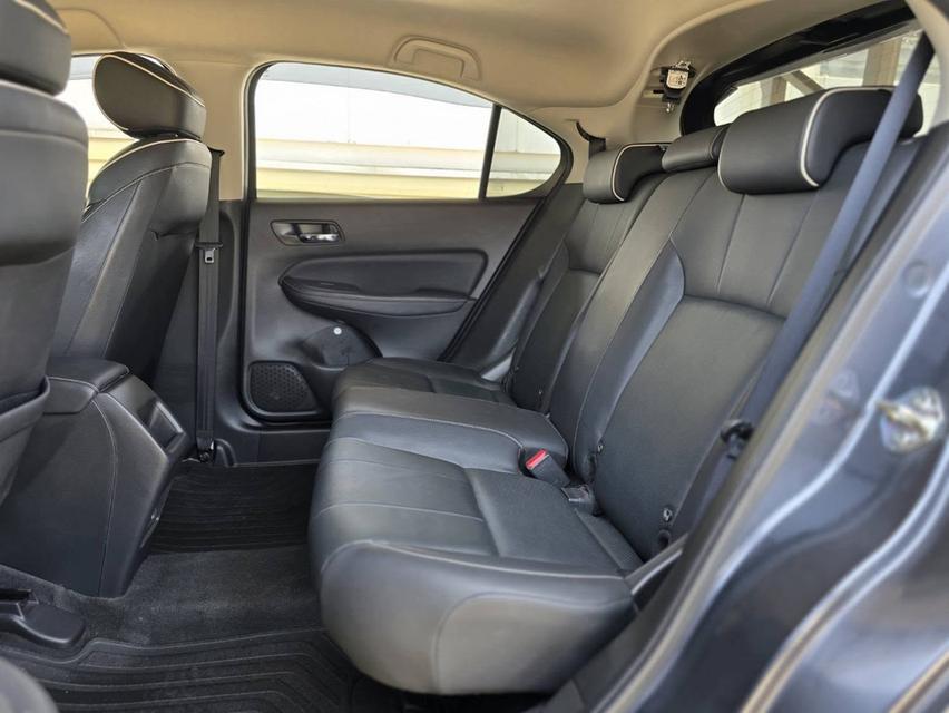 Honda City 1.0SV ปี 2022  ใช้น้อย 4x,xxx กม. 15