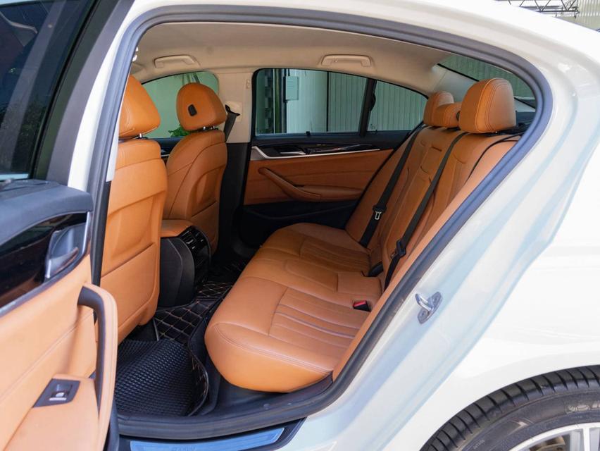 BMW 530e Elite ปีจด 2021 รูปที่ 10