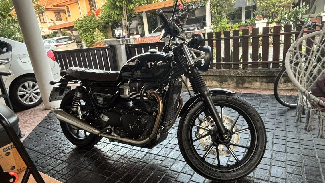 มอเตอร์ไซต์ Triumph Speed Twin 900 ปี 2024 รูปที่ 4