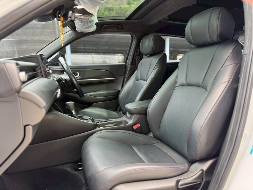 HONDA HRV Wagon 4dr e:HEV RS E-CVT FWD 1.5i (Hybrid) Y22 สีขาว 17