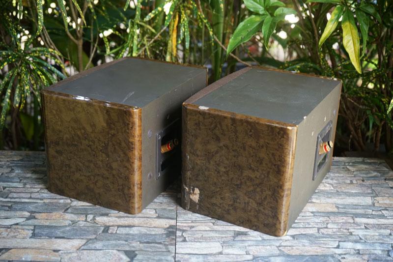 ลำโพง BOSE รุ่น 121 WestBorough 7