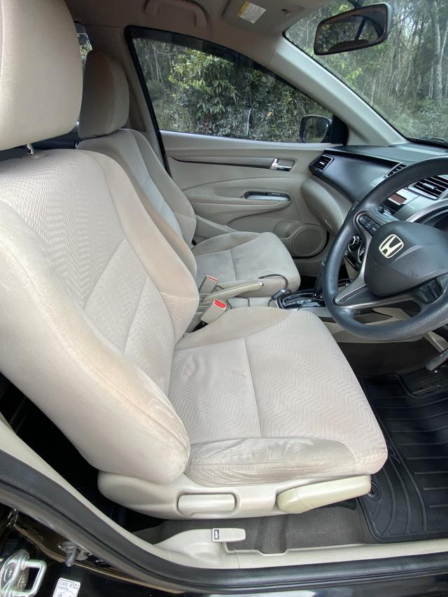 🔰Honda City 1.5 V ( MNC รองท็อป) ปี 12 เกียร์ Automatic รถบ้าน #มือเดียวป้ายแดง ประกันภัยชั้น 1 มิ.ย.69☎️ สนใจทักมาที่ 0917793248 รูปที่ 6