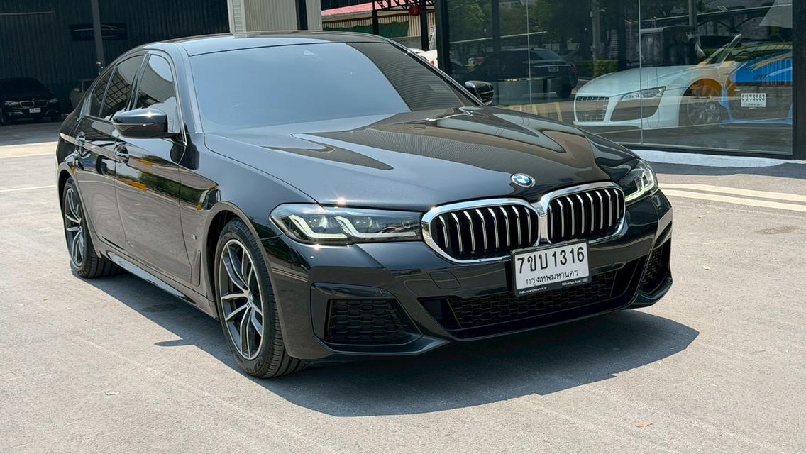 รหัสรถ KPV1316 2022 BMW 520d M SPORT LCI สึดำ