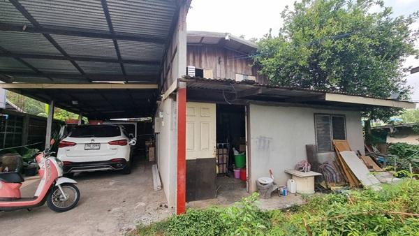 ขายที่ดินราคาถูก พร้อมบ้าน 2 ชั้น 101 ตร.ว. เมืองร้อยเอ็ด ทำเลดีเข้าออกสะดวก ใกล้แหล่งชุมชน และสถานที่สำคัญ โทร 063-2825635 รูปที่ 8