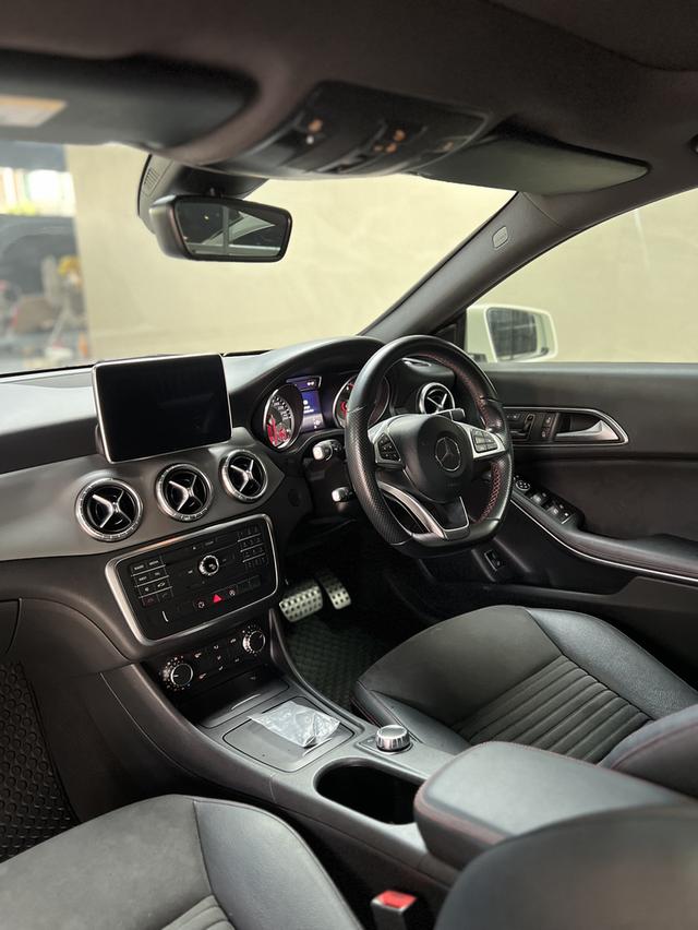 Benz CLA250 AMG Shooting Brake