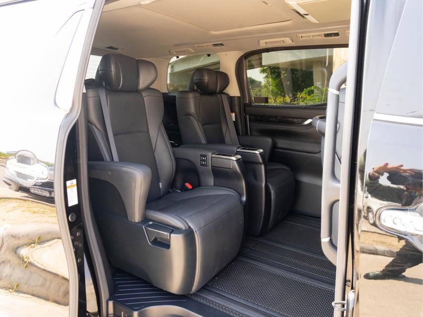 Toyota Alphard 2.5 SC Package ปี 2020 เลขไมล์ 112,xxx km. 9