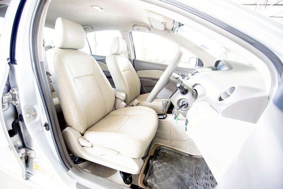 Toyota Vios 1.5E ปี 2011 เกียร์ออโต้ สีเทา 13
