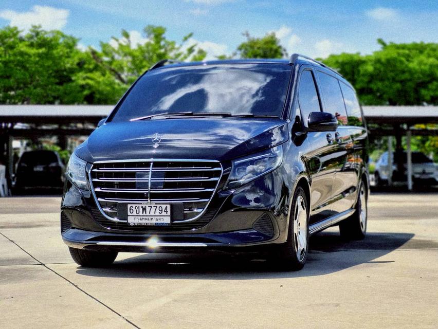 Benz V 300d Exclusive ปี 2025 ไมล์ 7,1xx km.