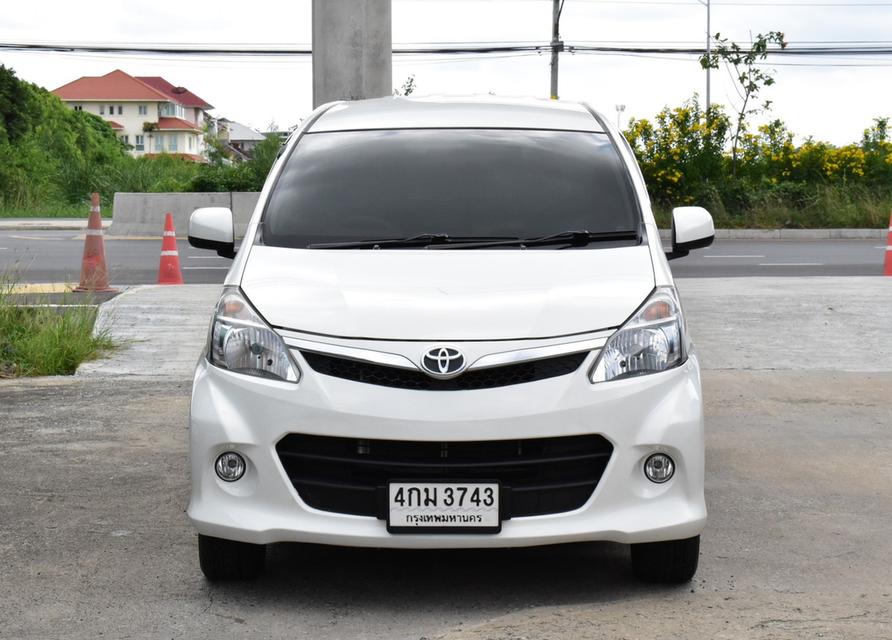 TOYOTA AVANZA 1.5S 2014 สีขาว 2
