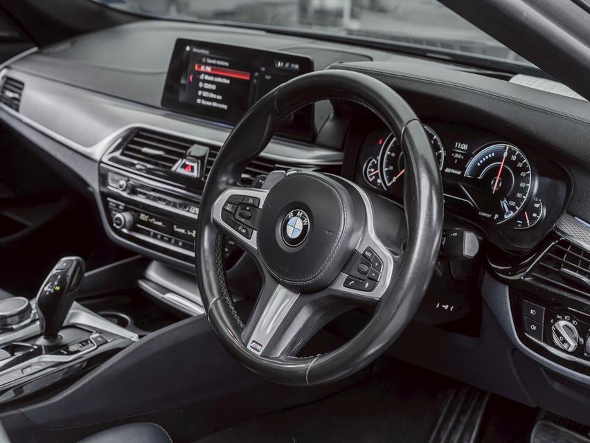 รหัสรถ 67GG1735 🚘 BMW G30 530e M Sport ปี 2018 18