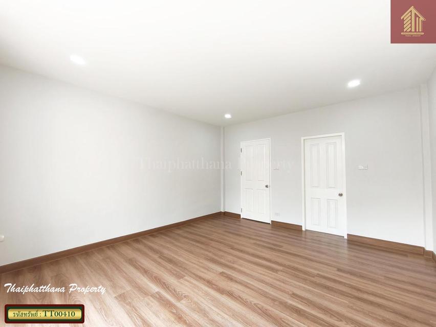 นันทนาการ์เด้น รังสิต 10