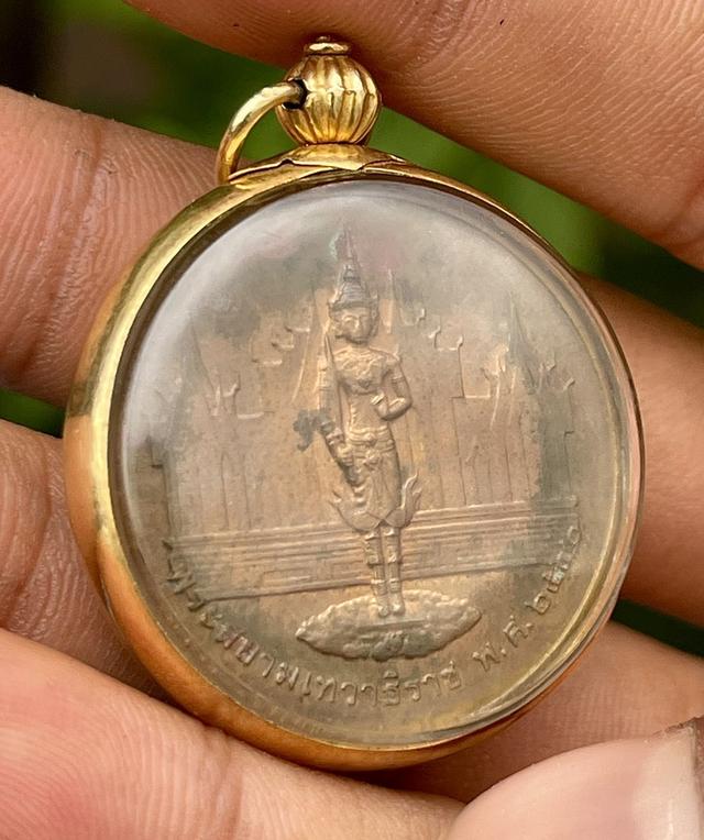 พระบาทสมเด็จพระเจ้าอยู่หัวภูมิพลอดุลยเดช หลังพระสยามเทวาธิราช ปี 2540 6