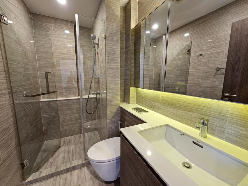 ให้เช่าคอนโด Whizdom Essence สุขุมวิท–พระโขนง ห้องใหญ่แต่งครบ พร้อมอยู่ 9