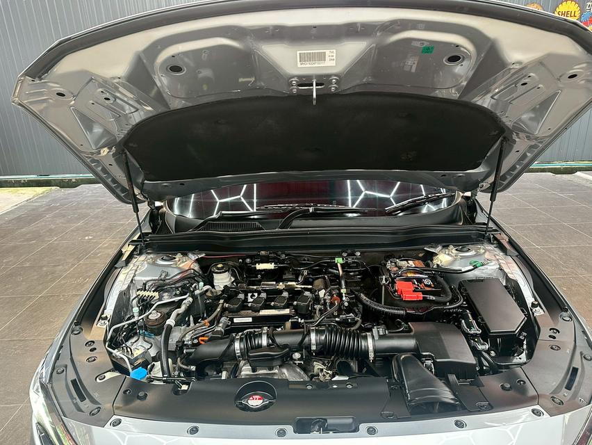 HONDA ACCORD 1.5 Turbo EL ปี2019 รถบ้านแท้  ออพชั่นเต็มคัน พร้อมใช้งาน.  6