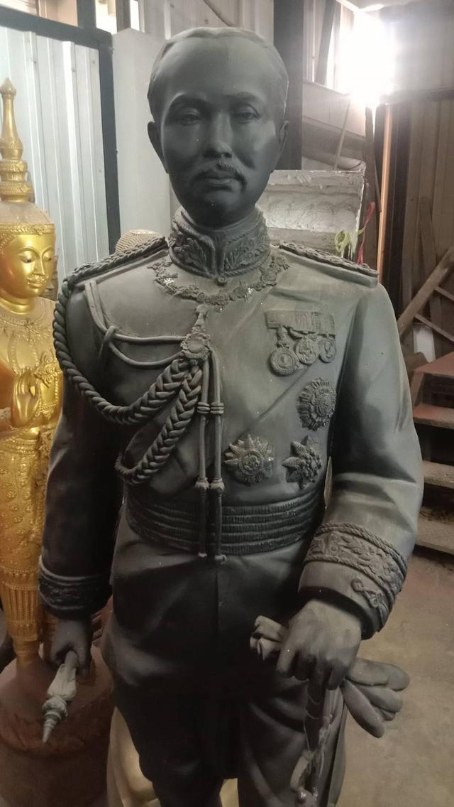 649.พระบรมรูปหล่อในหลวงรัชกาลที่ 5 พระบาทสมเด็จพระปรมินทรมหาจุฬาลงกรณ์ พระจุลจอมเกล้าเจ้าอยู่หัว (องค์ใหญ่) รูปที่ 2