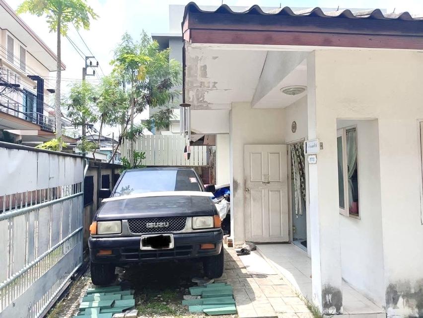 ขายที่ดินพร้อมสิ่งปลูกสร้างบ้านลาดพร้าวโชคชัยสี่ซอยสังคมสงเคราะห์ 30 39 ตารางวา 5