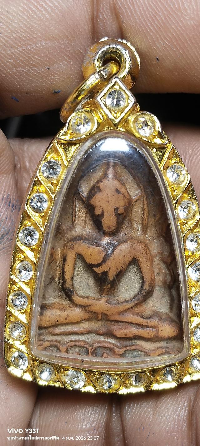 พระซุ้มกอพิมพ์ใหญ่ มีลายกนก