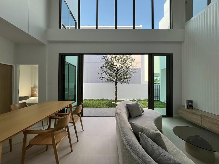 New Modern House Chiangmai 6.39 MB 6