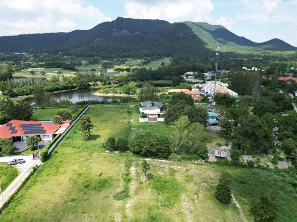 วิวสนามกล์อฟ / Golf corse view land for sale 4