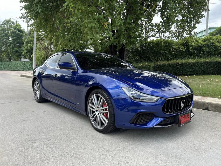 Maserati GHIBLI Hybrid 2