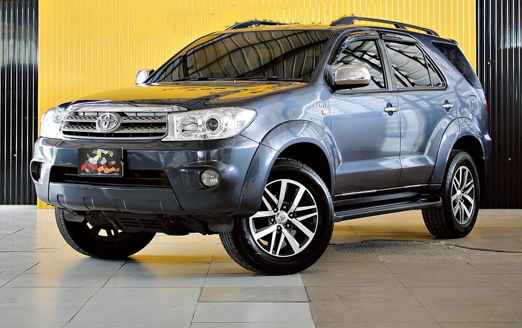 Toyota 🔥 fortuner 2.7 v 4wd เบนซิน+lpg เดิมทั้งคันไม่ชน ไม่จมน้ำ