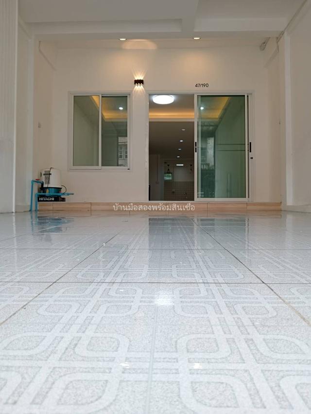 หมู่บ้านลีลา นิมิตใหม่ 3/1 8