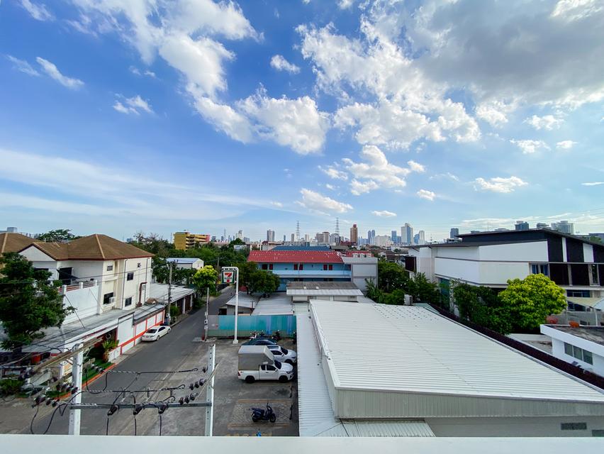 ขายรัชดาซิตี้ 18 ห้องใหญ่ 39 ตร.ม. 1 นอน ชั้น 5 แต่งใหม่พร้อมอยู่ ใกล้ MRT ห้วยขวาง-สุทธิสาร เพียง 2.1 ล้าน ยื่นกู้ฟรีครับ 19