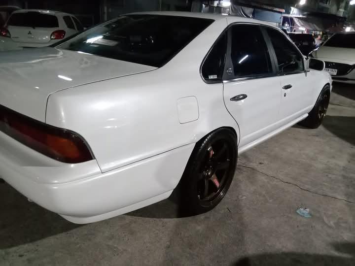 Nissan Cefiro สีขาวสวยเท่ 8