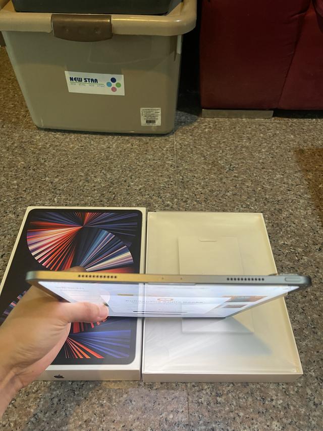 ขายiPadPro12.9สีSpace GrayM1 256กิ๊กสูนTrueยกกล่องอีมี่ตรงสวยๆใช้งานดีทุกๆฟังชั่นถูกๆ