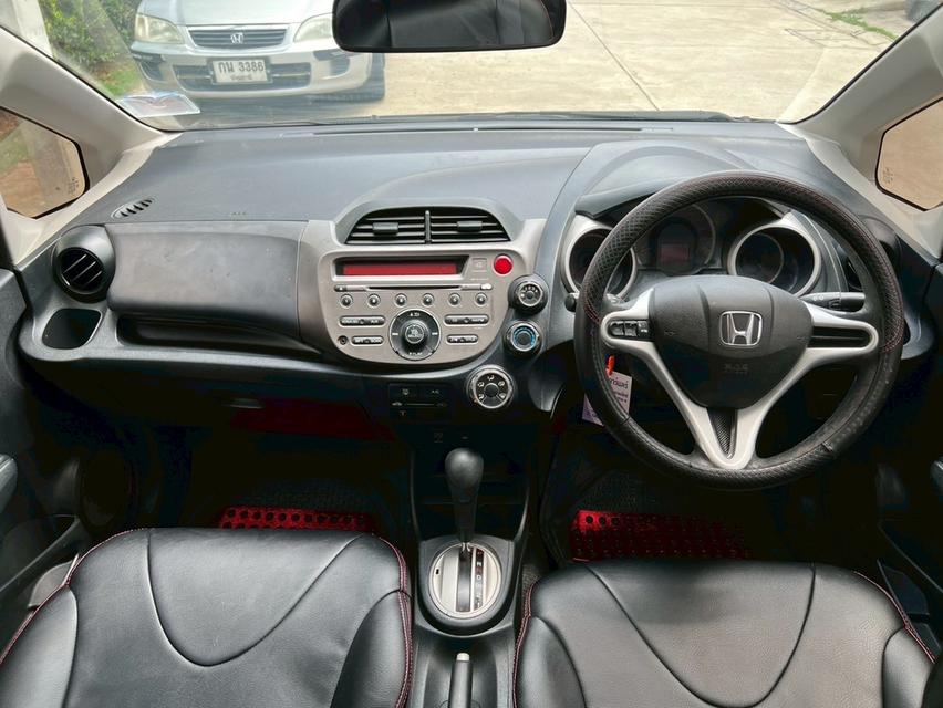 #เทรนด์วันนี้้ Honda Jazz GE 1.5V ปีจด 2014🚩ราคา 169,000บาท ขายสดเกียร์ออโต้ เครื่องเบนซิน 1500 CC รถสวยสีดำเงาๆ จัดทรงล้อแม็กขอบ15 รูปที่ 12